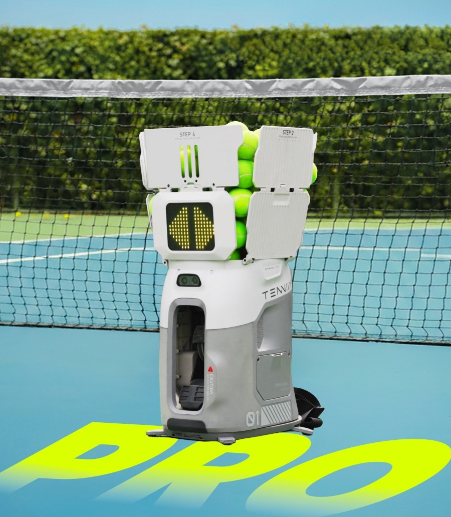 آلة كرة التنس الذكية من تينيكس - مراجعة Robot Ball Machine وسعره